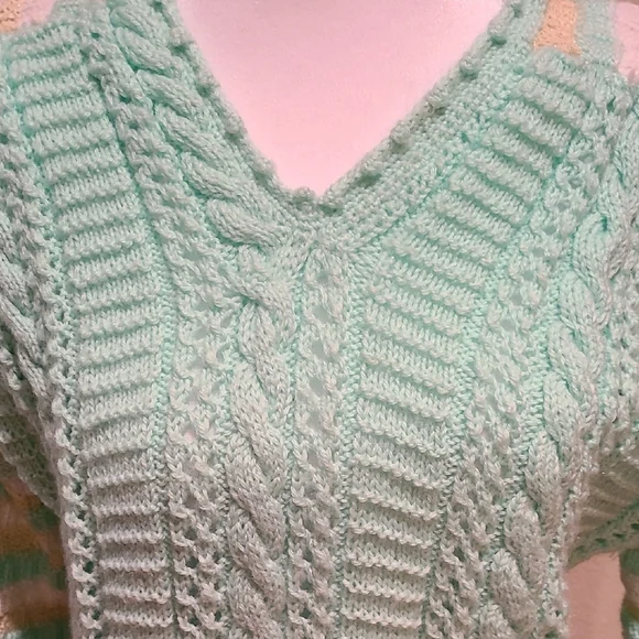 Vintage Mint Green Cable Knit V-Neck Sweater - Picture 2 of 5